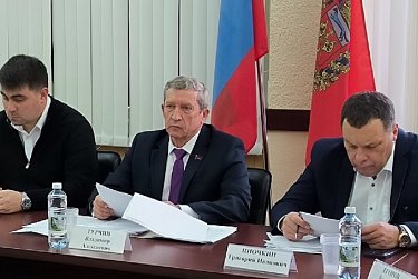 Детей-сирот в судах будут защищать бесплатные адвокаты